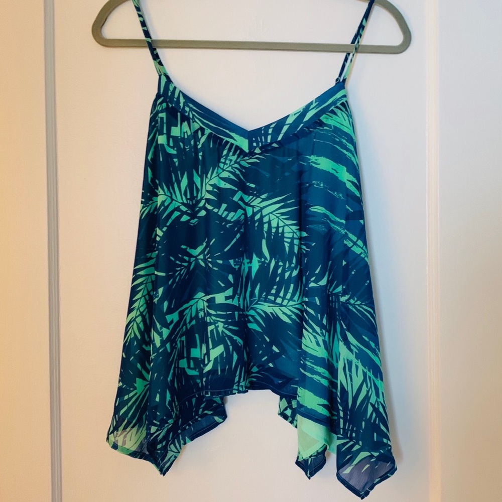 Women’s Palm Print Ruffle Tank